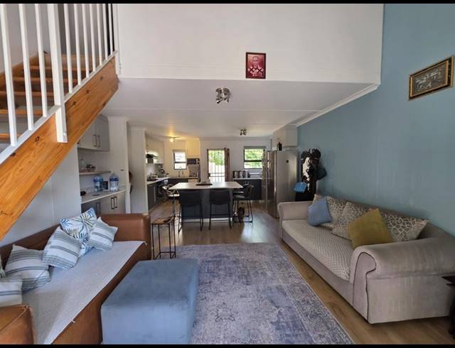 4 BEDROOM TOWNHOUSE FOR SALE IN SUNNINGHILL